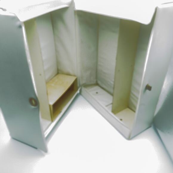 Vintage 1968 Mattel The World of Barbie Doll Trunk 1004 Handled Doll Toy Carrier - Picture 4 of 7